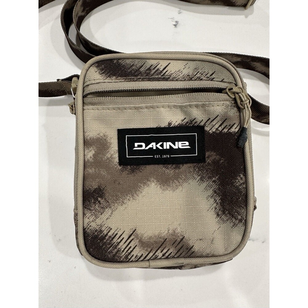 Dakine Unisex Field Bag | Ashcroft Camo